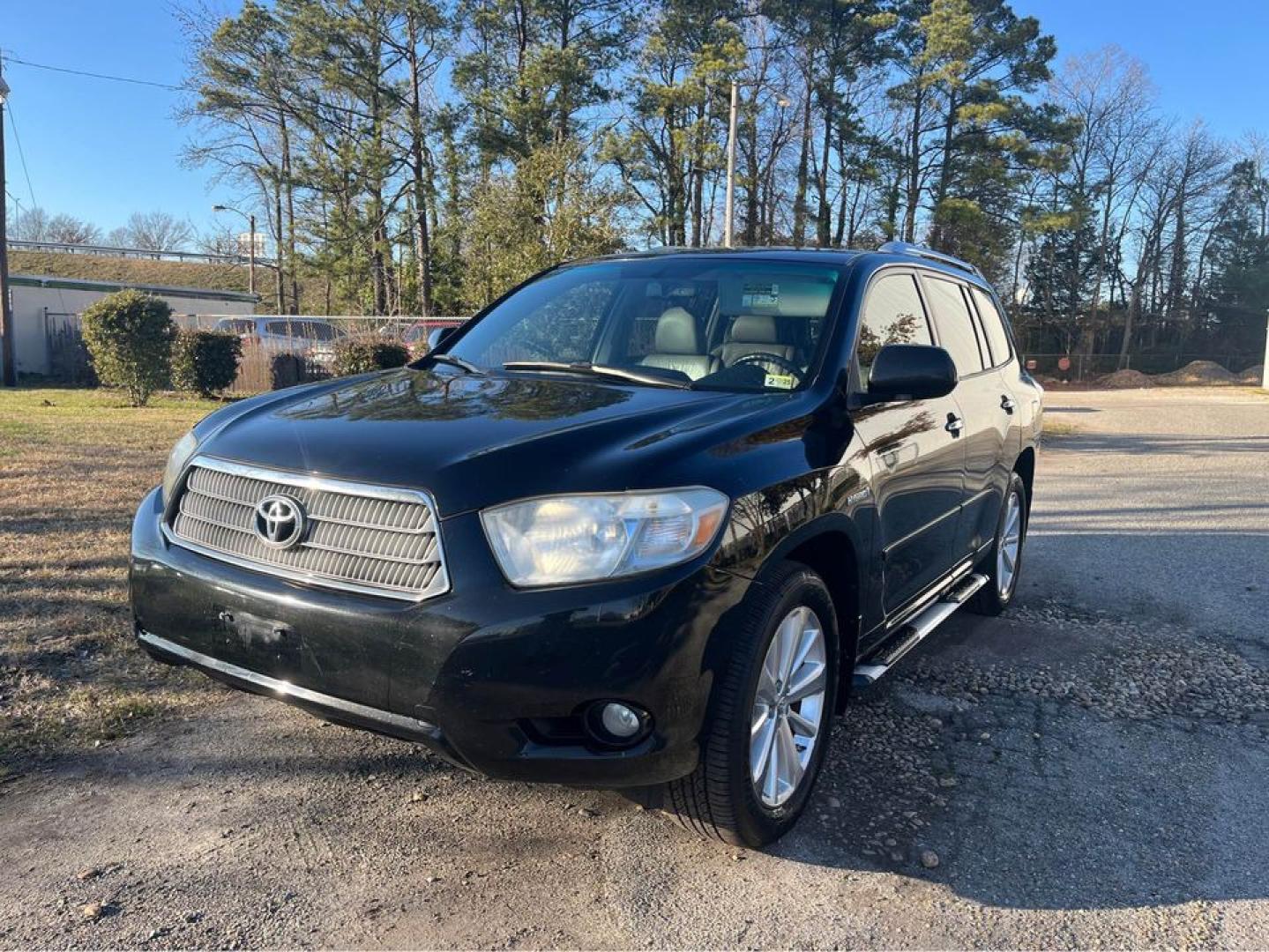 2010 Black /Gray Toyota Highlander Hybrid Limited Hybrid (JTEJW3EH1A2) with an V6 Hybrid engine, CVT transmission, located at 5700 Curlew Drive, Norfolk, VA, 23502, (757) 455-6330, 36.841885, -76.209412 - Photo#1